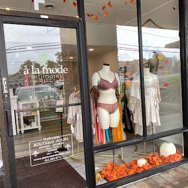 a la mode intimates store front