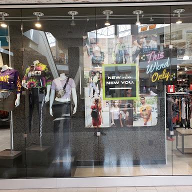 rue21 store front