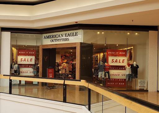 American Eagle store front