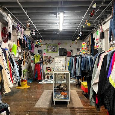 Backroomvintage store front