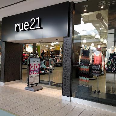 rue21 store front