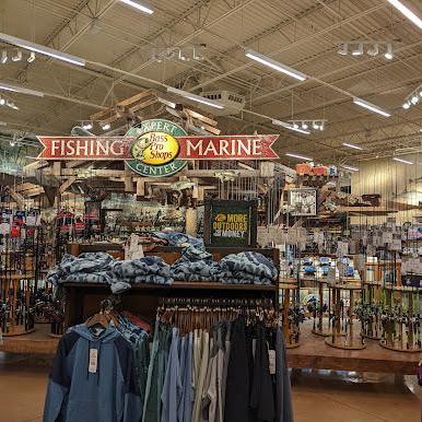 Bass Pro Shops store front