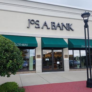 Jos A. Bank store front