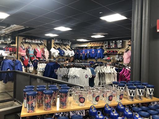 Chicago Cubs Team Store store front