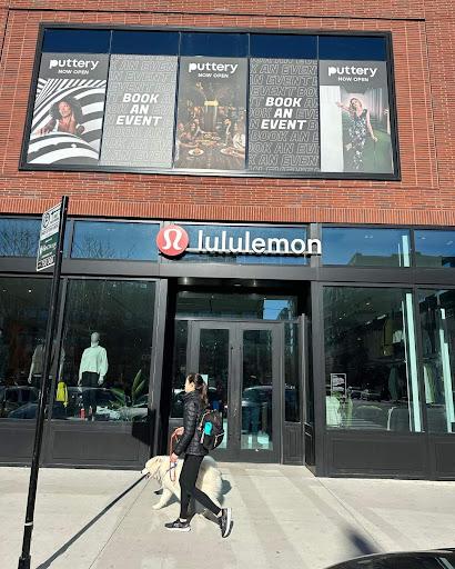 lululemon store front