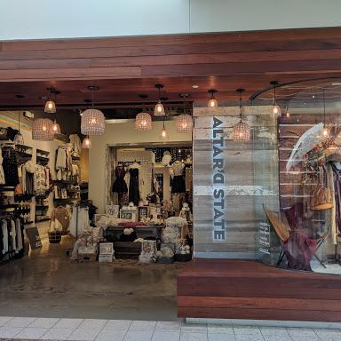 Altar'd State Columbia Mall store front