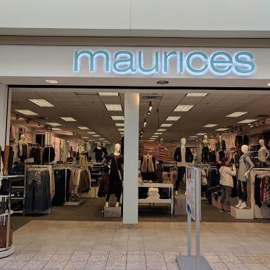 Maurices store front