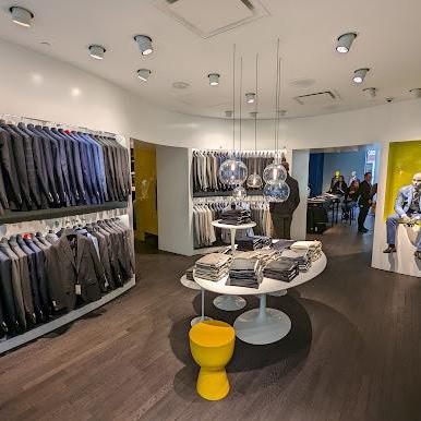 Suitsupply Dallas store front