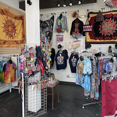 Groovy Goods Daydreams - Tobacco Pipes & Hippie Clothing store front