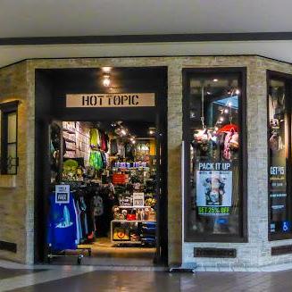 Hot Topic store front