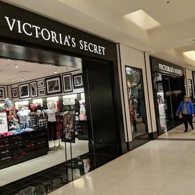 Victoria's Secret store front