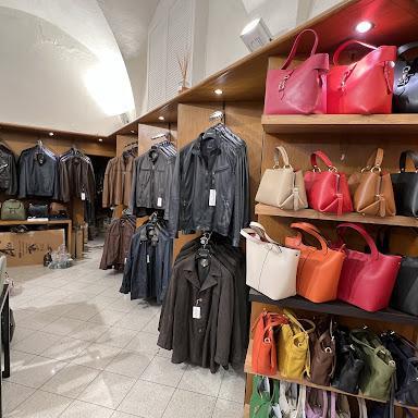 Il Perseo Leather Firenze store front