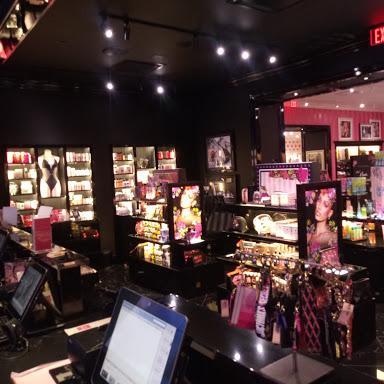 Victoria's Secret & PINK by Victoria's Secret store front