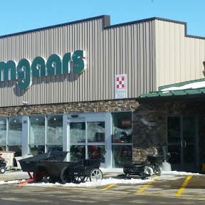 Bomgaars store front