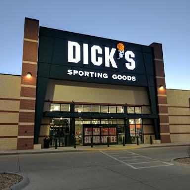 DICK'S Sporting Goods store front