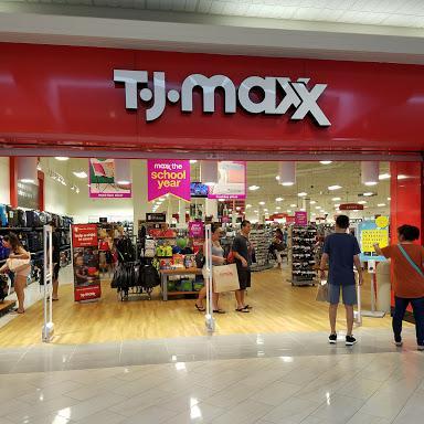 T.J. Maxx store front