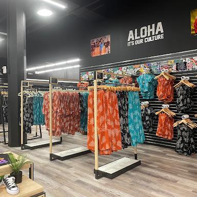 Hawaii's Finest Clothing store front