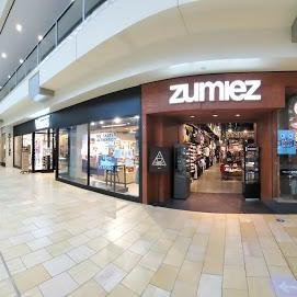 Zumiez store front