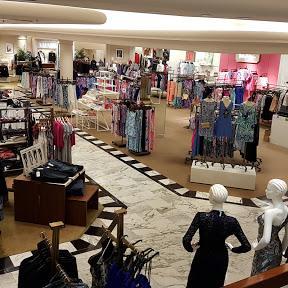 Dillard's store front