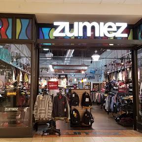 Zumiez store front