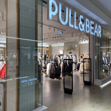 Pull&Bear store front