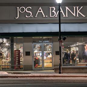 Jos A. Bank store front