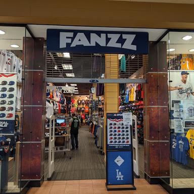 Fanzz store front