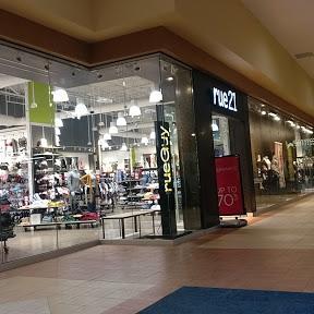 rue21 store front