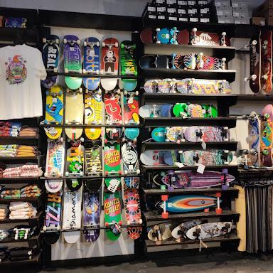 Zumiez store front