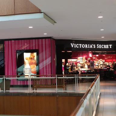 Victoria's Secret store front