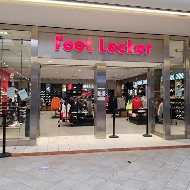 Foot Locker store front