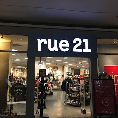 rue21 store front