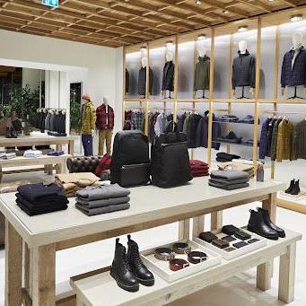 Woolrich Flagship Store Milano store front