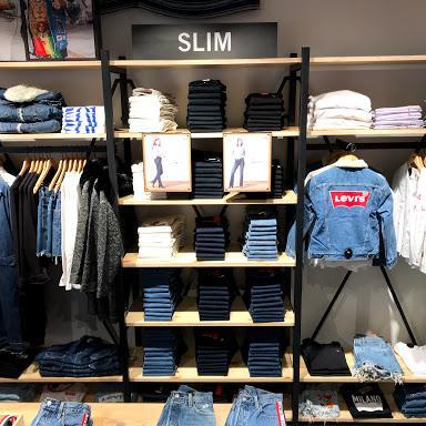 Levi's® City Life store front