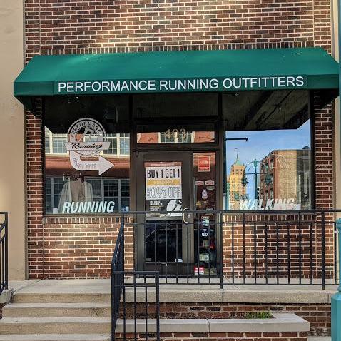 Performance Running Outfitters Milwaukee store front