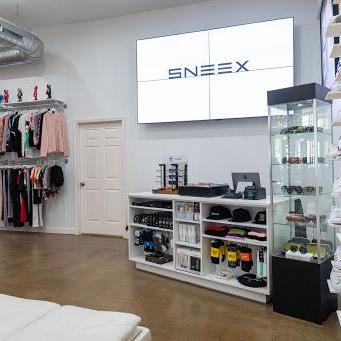 SNEEX store front