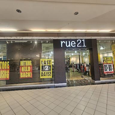 rue21 store front