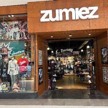 Zumiez store front