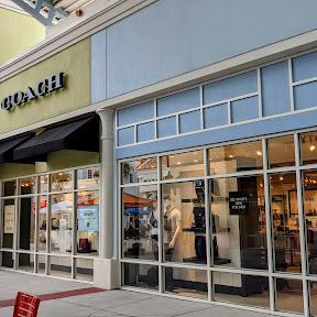 COACH Outlet store front