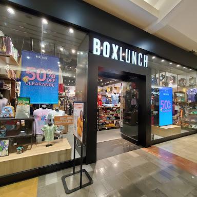 BoxLunch store front