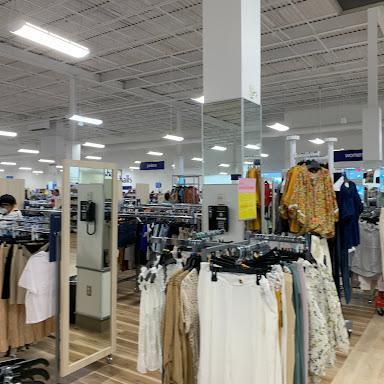 Marshalls store front