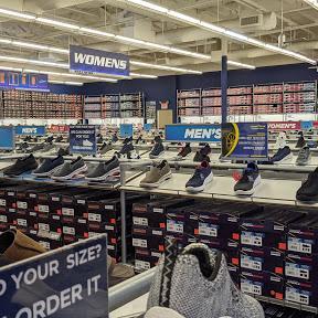 SKECHERS Warehouse Outlet store front