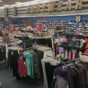 Big 5 Sporting Goods store front