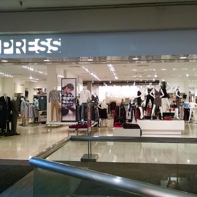 Express Factory Outlet store front