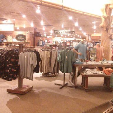 Bass Pro Shops store front