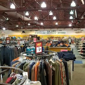 Bass Pro Shops Catalog Outlet store front