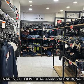 Maximo Moto Valencia store front