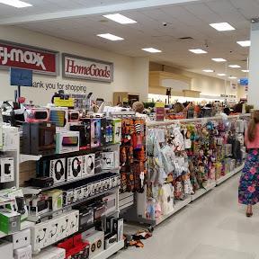 T.J. Maxx & HomeGoods store front