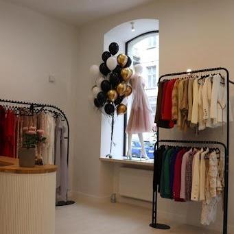 E-Garderobe store front