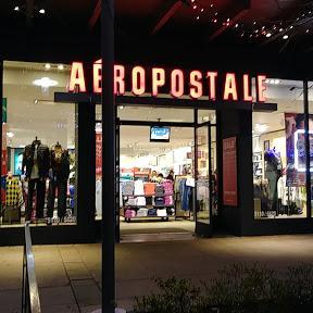 Aéropostale store front